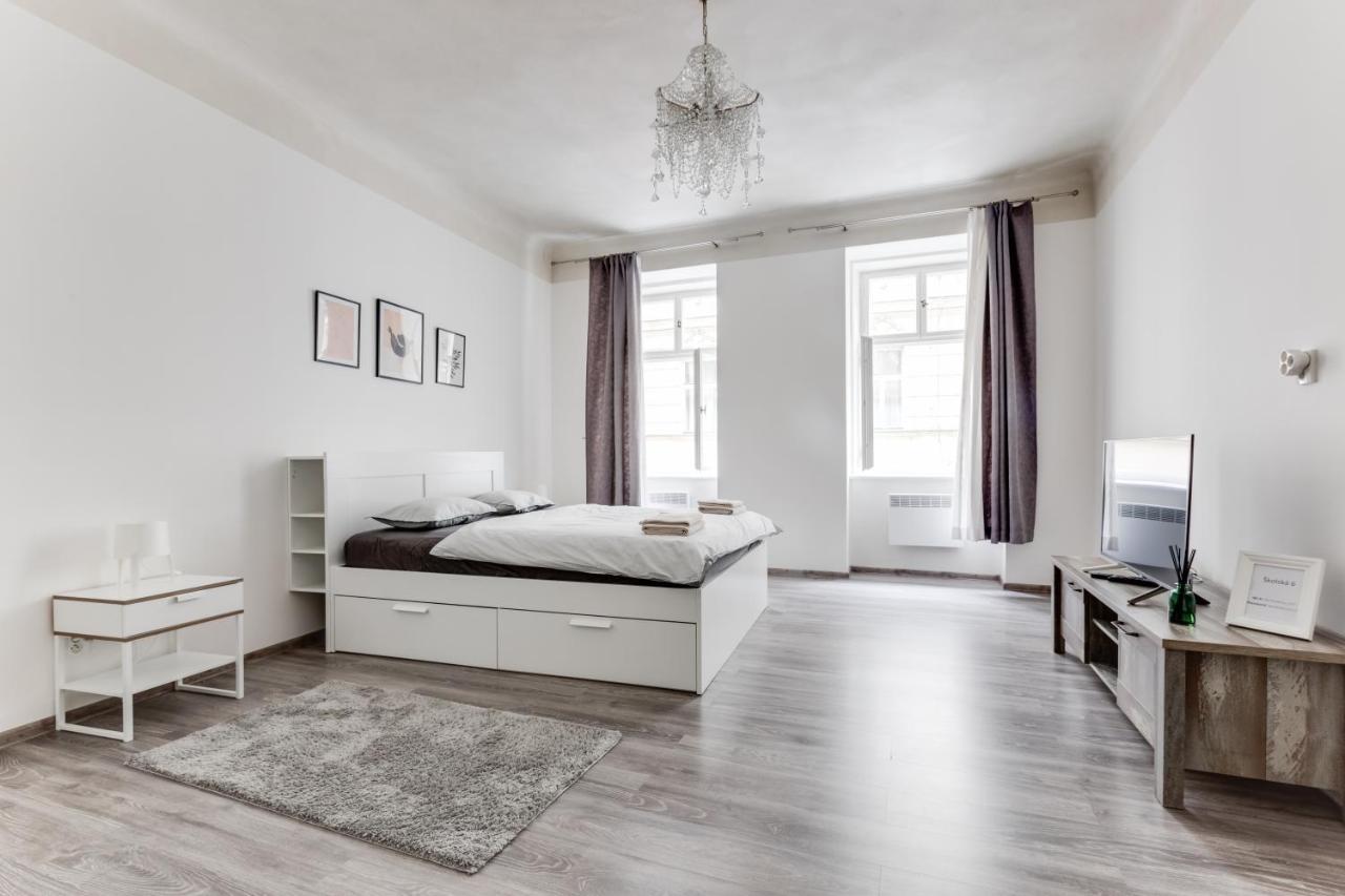 New Moderated Školská Apartment Praga Exterior foto
