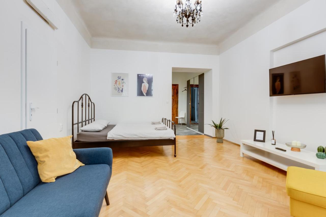 New Moderated Školská Apartment Praga Exterior foto