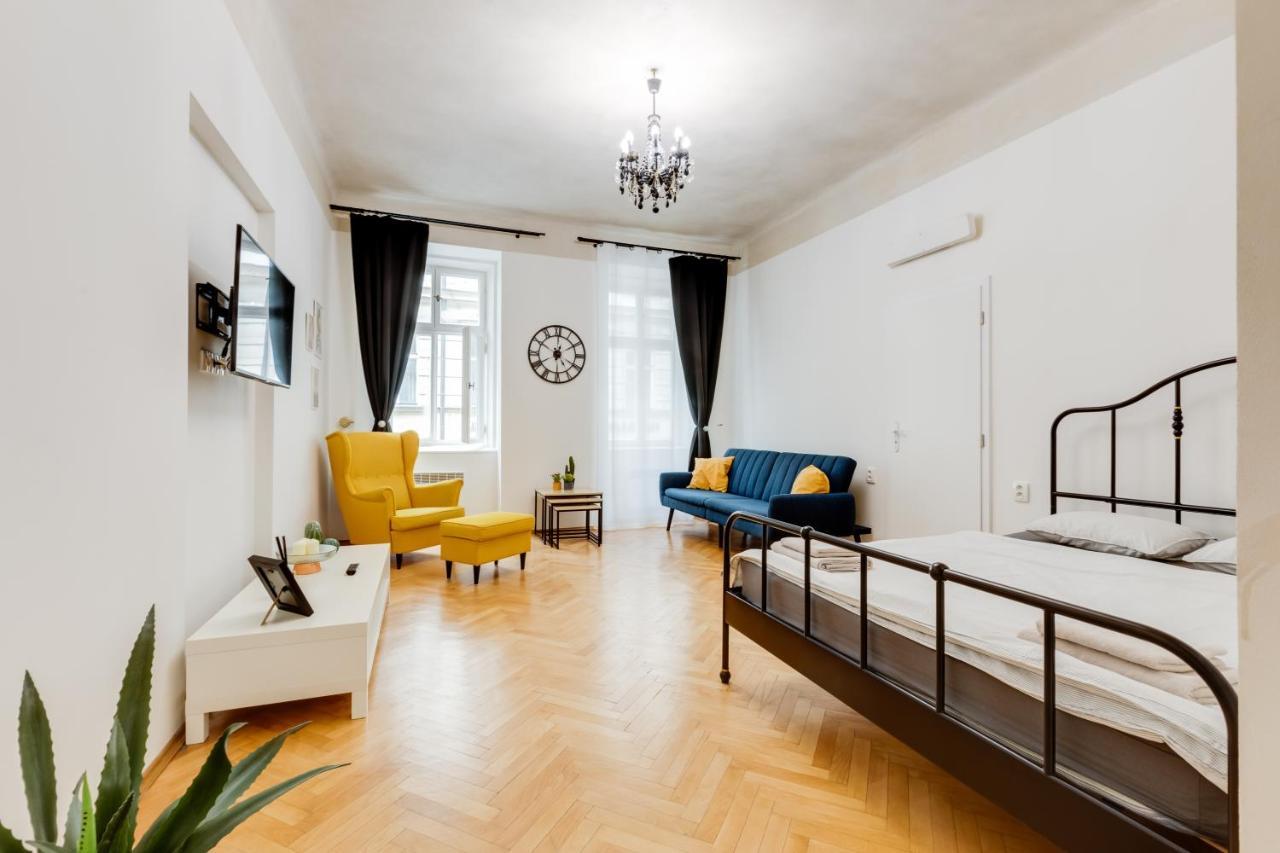 New Moderated Školská Apartment Praga Exterior foto